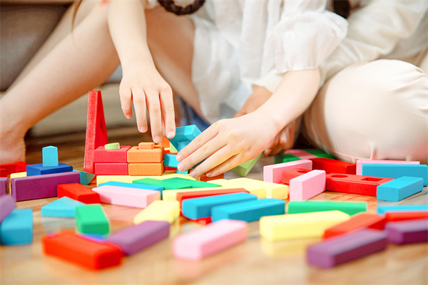 如何培養(yǎng)寶寶的專注力(圖2) 如何培養(yǎng)寶寶的專注力(圖2)