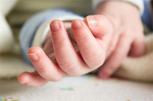 北京專業(yè)育兒嫂公司推薦_育兒嫂可以提出漲工資嗎(圖3) 北京專業(yè)育兒嫂公司推薦_育兒嫂可以提出漲工資嗎(圖3)